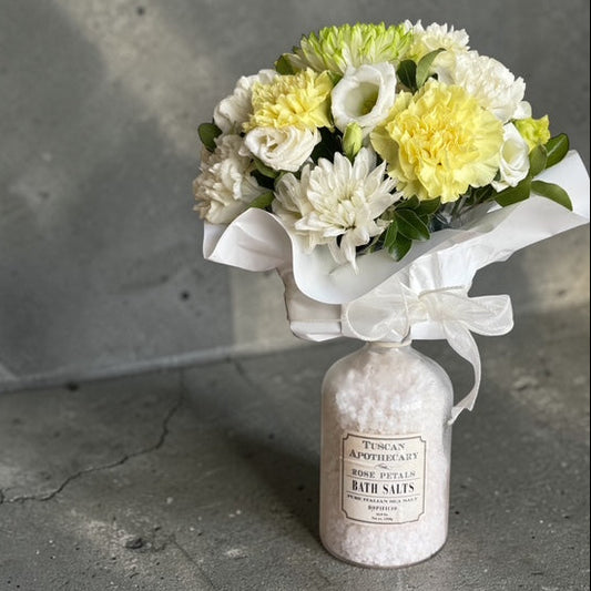 Flowers paired with bath salts