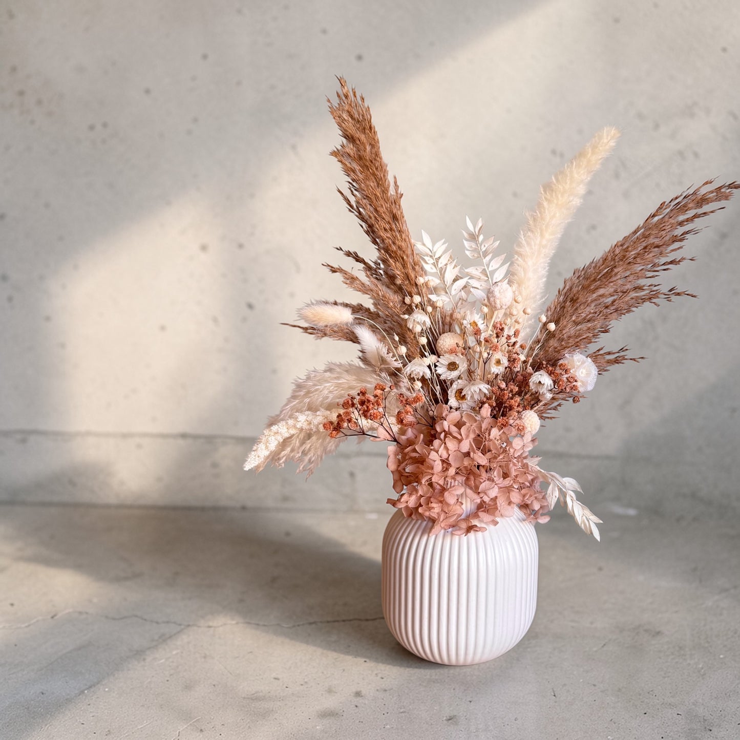 Small preserved flower arrangement-style 3